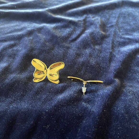 Gold-tone Butterfly Fashion Metal Charm Stud Earrings - Picture 6 of 6